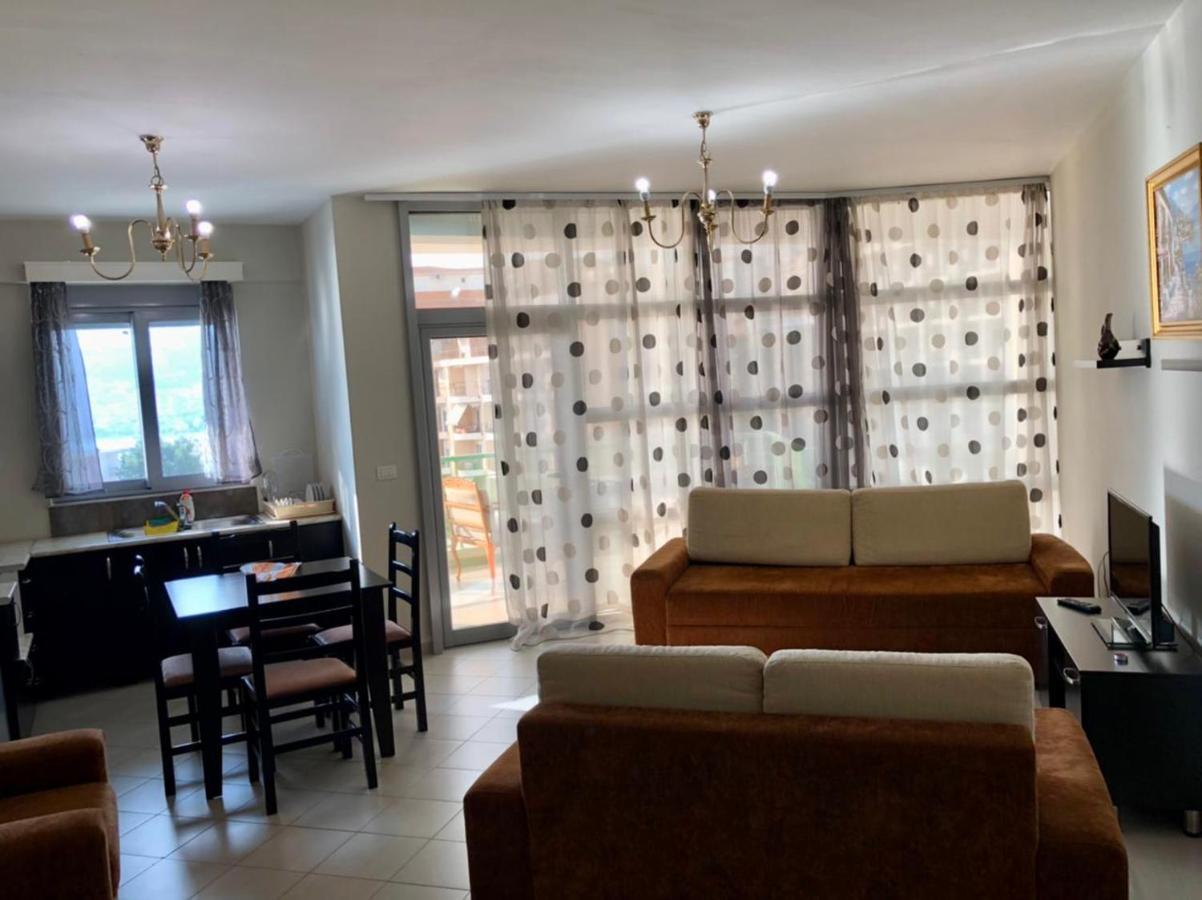 Lorenso Guest House Saranda Dış mekan fotoğraf